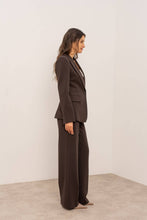 Afbeelding in Gallery-weergave laden, Attentif Paris - [Aura] Women&#39;s fitted blazer: Brown / Sx1 Mx1 Lx1 XLx1
