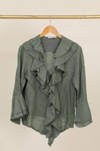 Afbeelding in Gallery-weergave laden, LÉA &amp; LUC - Linen Ruffled Shirt REF. 12186: Bleu Ciel

