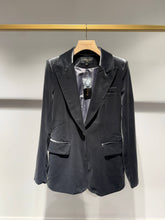 Afbeelding in Gallery-weergave laden, CHOKLATE PARIS - Ganny tailored jacket in velvet, single-button - V26115: Choco / 1S-1M-1L-1XL
