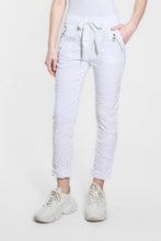 Afbeelding in Gallery-weergave laden, TINA Stephens Italy/Tees By Tina - Riley Zipper Pocket Pant (PL151): 100 White
