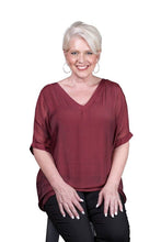 Afbeelding in Gallery-weergave laden, TINA Stephens Italy/Tees By Tina - Sasha Silk Double V-Neck Kaftan (BSS201): 100 White
