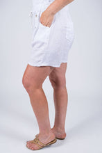 Afbeelding in Gallery-weergave laden, TINA Stephens Italy/Tees By Tina - Corey Linen Sailor Short (PS111): 230 Stone
