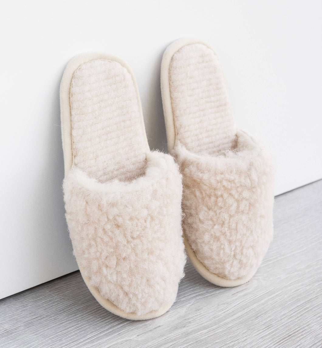 Chunky Wool Studio - Sheepskin Slippers Women's: Natural / EU 41-42 /UK7-8 /US 8-10 Women’s