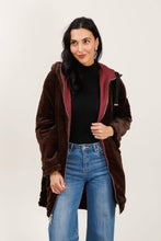 Afbeelding in Gallery-weergave laden, Attrait Paris - Long hooded parka, reversible fur (Copy): Beige
