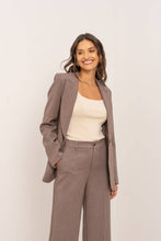 Afbeelding in Gallery-weergave laden, Attentif Paris - [Aura] Women&#39;s fitted blazer: Brown / Sx1 Mx1 Lx1 XLx1
