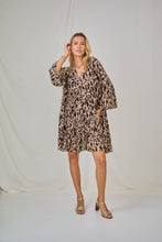 Afbeelding in Gallery-weergave laden, last queen - Leopard print flared tunic dress.: BROWN / Printed / S-M-L
