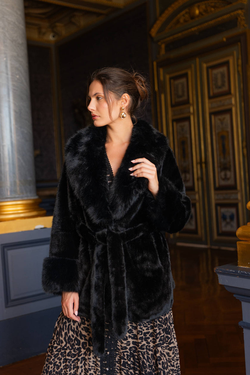 CHOKLATE PARIS - Faux fur coat with large collar - Y171