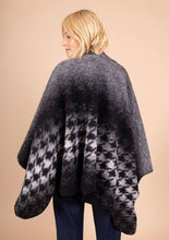 Afbeelding in Gallery-weergave laden, LINEN &amp; COTTON HOUSE - K009 JACKET MADE IN ITALY 70% WOOL 30% POLYESTER: CHOCO
