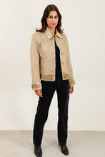 Afbeelding in Gallery-weergave laden, CHOKLATE PARIS - Suede leather &amp; faux fur coat - 89A123: Choco / 1S-2M-2L-1XL
