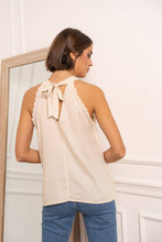 Afbeelding in Gallery-weergave laden, Attentif Paris - Top with bow neckline containing linen: White / Sx1 Mx1 Lx1
