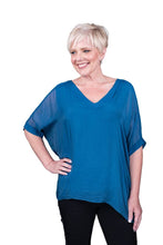 Afbeelding in Gallery-weergave laden, TINA Stephens Italy/Tees By Tina - Sasha Silk Double V-Neck Kaftan (BSS201): 100 White
