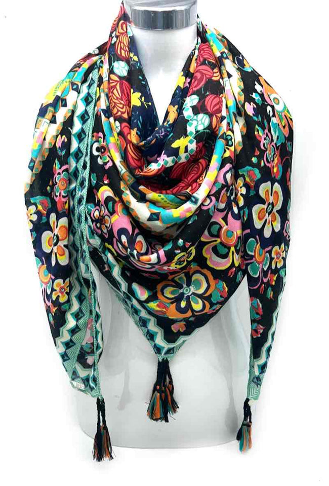LINETA - Large square tassel scarf 46735-26: Water green
