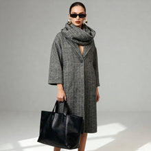 Afbeelding in Gallery-weergave laden, Cecile Wang - Sequin coat with integrated scarf in gray TDM93625: Grey
