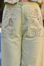 Afbeelding in Gallery-weergave laden, Straight embroidered trousers Beige
