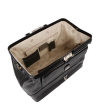 Afbeelding in Gallery-weergave laden, Time Resistance - Large Italian Leather Doctor Bag - The Master and Margarita: Black
