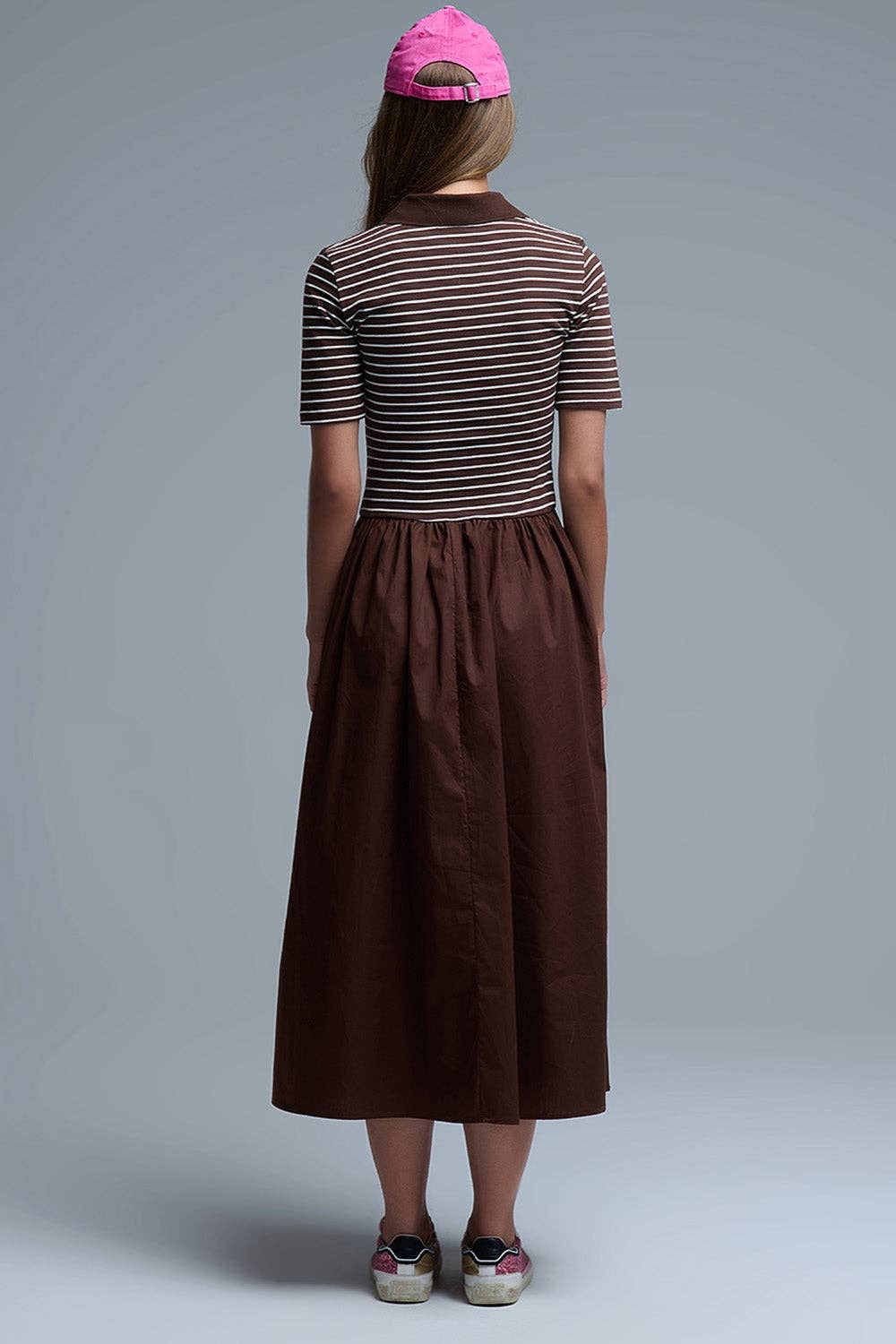 Q2 Free Duties for US & UK - Dress With Polo Striped Top and Poplin midi Skirt in Brown: BROWN / L