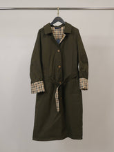 Afbeelding in Gallery-weergave laden, Cécile Wang - Belted trench coat with lapels and checked details CVASH5007: CAMEL
