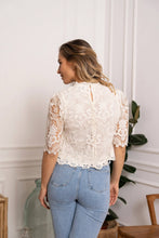 Afbeelding in Gallery-weergave laden, CHOKLATE PARIS - Eléanore short sleeve lace top - 80973: Ecru / 1 S - 1 M - 1 L

