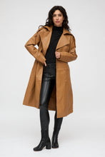 Afbeelding in Gallery-weergave laden, SWEET MAGIC - FAUX LEATHER TRENCH COAT: Camel
