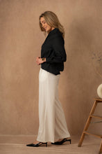 Afbeelding in Gallery-weergave laden, LULUMARY - Asymmetric shirt CH390: Pink / 2S 2M 2L
