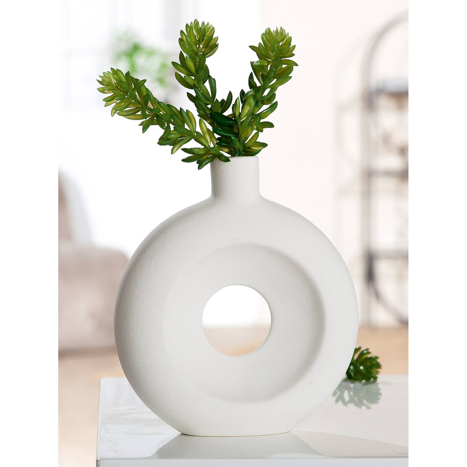Gilde Handwerk Macrander GmbH & Co. KG - Organico round perforated vase, h.16.5 cm: Watertight / White / Pottery