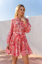Afbeelding in Gallery-weergave laden, CHOKLATE PARIS - Sonia skater dress printed in silk tencel: Candy pink
