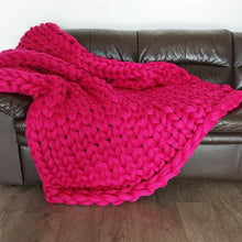 Afbeelding in Gallery-weergave laden, Chunky Wool Studio - Wool Chunky Knit Throws - 30 colors: Vanilla / S 30x50 inches (76x127cm)
