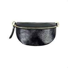 Afbeelding in Gallery-weergave laden, Chenson &amp; Gorett - Metallic Leather Waist Bag for Women with Shiny Effect: Light Green
