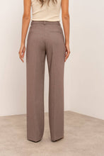 Afbeelding in Gallery-weergave laden, Attentif Paris - [Aura] Wide high-waisted tailored long pants: Brown / Sx1 Mx1 Lx1 XLx1
