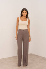 Afbeelding in Gallery-weergave laden, Attentif Paris - [Aura] Wide high-waisted tailored long pants: Brown / Sx1 Mx1 Lx1 XLx1
