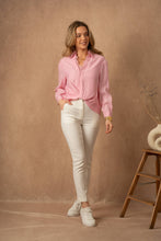 Afbeelding in Gallery-weergave laden, LULUMARY - Asymmetric shirt CH390: Pink / 2S 2M 2L
