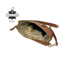 Afbeelding in Gallery-weergave laden, Chenson &amp; Gorett - Large Italian Leather Women&#39;s Waist Bag with Front Pocket: Army Green
