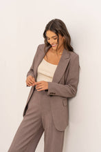 Afbeelding in Gallery-weergave laden, Attentif Paris - [Aura] Women&#39;s fitted blazer: Brown / Sx1 Mx1 Lx1 XLx1
