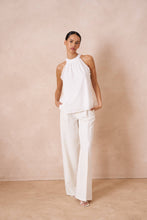 Afbeelding in Gallery-weergave laden, Attentif Paris - Top with bow neckline containing linen: Sky Blue / Sx1 Mx1 Lx1
