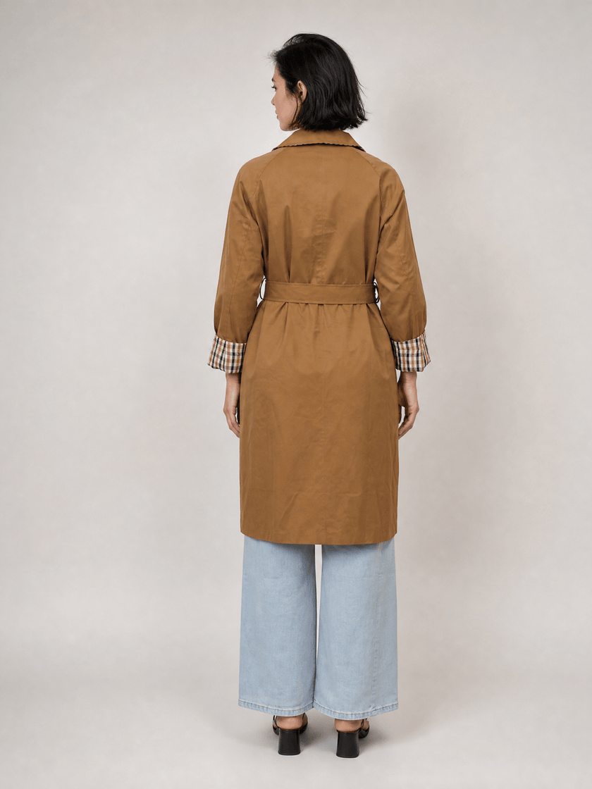 Cécile Wang - Belted trench coat with lapels and checked details CVASH5007: CAMEL