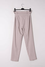 Afbeelding in Gallery-weergave laden, Afinity - Women's tailored pants A3305PT – high waist with belt: Green / Standard / L
